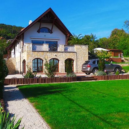 Keith Lakewood Villa Balatonfured Ruang foto